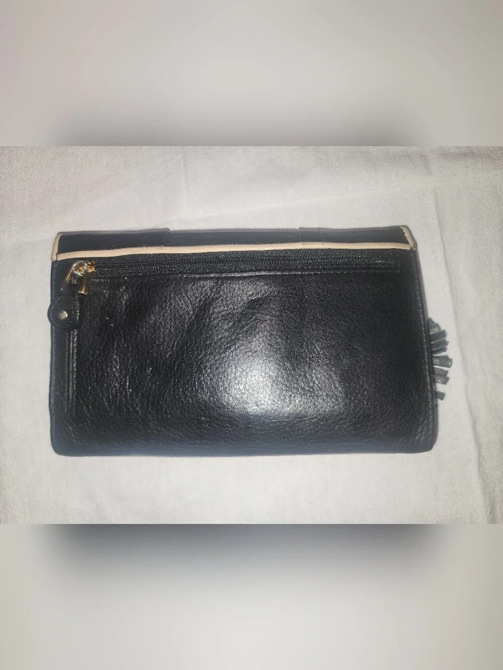 Vintage Elaine West Black Leather Trifold Wallet w/ ID Wiindow & Many Card Slots